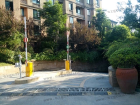 安徽省池州市貴池區(qū)臨湖路車(chē)牌識(shí)別一進(jìn)一出