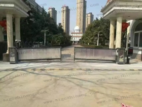 安徽省合肥第一人民醫(yī)院車(chē)牌識(shí)別及廣告道閘